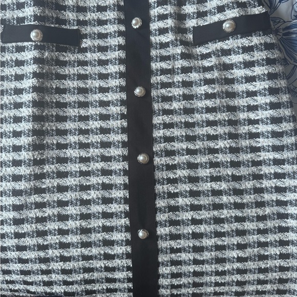 Black and White Knee-Length Pencil Skirt for Work - Picture 2 of 4